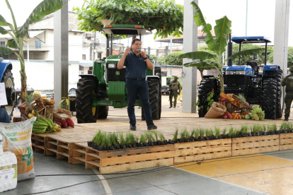 Danilo Palacios salió del Ministerio de Agricultura dejando pendientes.