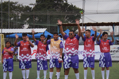 Liga Properar le abre las puertas a muchos chicos con el deporte.