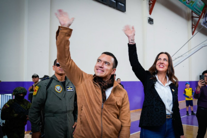 Alegría Crespo anuncia su renuncia al Ministerio de Educación, Deporte y Cultura.