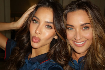 Nadia Mejía y su madre Kathy Lynn, en una foto compartida en Instagram.