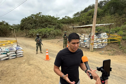 El asambleísta Jaime Estrada acudió a la cárcel del Encuentro y anunció una fiscalización.