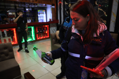 Municipales hallaron licor y menores de edad en locales denunciados por causar desorden nocturno.