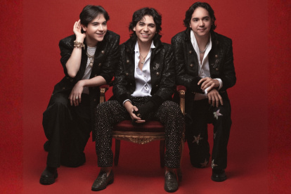 Los hermanos Zepeda integran el grupo "Cumbia Pedregal". Una apuesta diferente de la cumbia convencional.