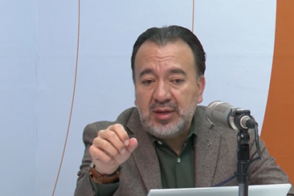 El alcalde Pabel Muñoz durante su intervención sobre las Fiestas de Quito y los eventos suspendidos en su programa Frecuencia Quiteña,