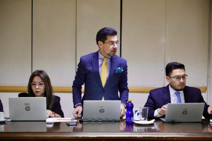 Carlos Alarcón es un fiscal de primer nivel que ahora hace las funciones de fiscal general encargado, gracias al apoyo del gobierno.