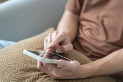 Referencial.Usuarios deben extremar precauciones al recibir mensajes de desconocidos en WhatsApp.