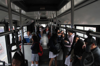 Medida. En el transporte municipal han implementado botones de alerta en el Trolebus, Ecovía y Metro de Quito.