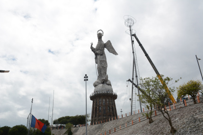 El tradicional pesebre de El Panecillo volverá a brillar este diciembre en Quito.