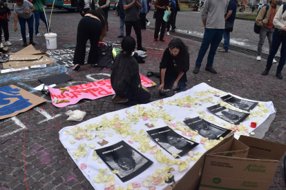 “Son de las Malvinas” es una instalación que combina música, documental, testimonios y performance.