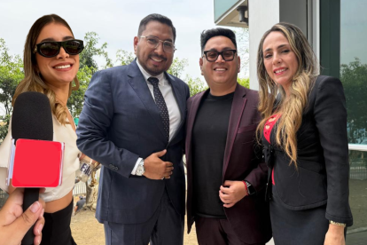 Sarah Alarcón y Lazito acudieron a la audiencia en Florida Norte, que terminó suspendida tras tres horas.