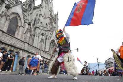Este 26 de noviembre se realizó el desfile los Mercados saludan a Quito.