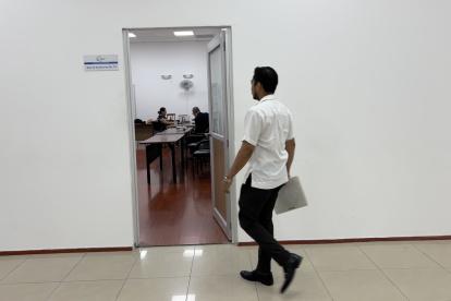 Para juristas, la solución radicaría en la voluntad de los actores judiciales y políticos para que la justicia sea independiente.