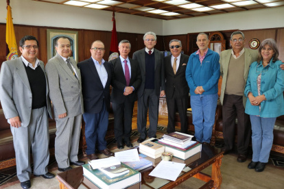 La CNA entregó a la Vicepresidenta un expediente con sospechas de pagos irregulares en salud