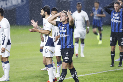 Claudio Spinelli (c) es una de las cartas goleadores del Independiente del Valle.