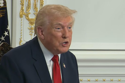 Trump ofrece una declaración desde Palm Beach tras confirmar la muerte de un miembro de la Guardia Nacional.