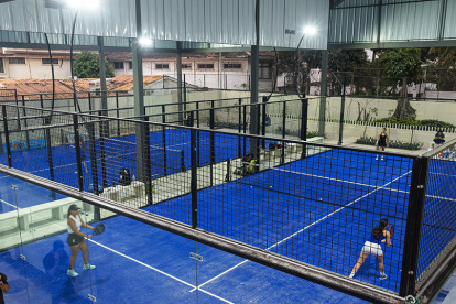 Torneo de pádel en Urdesa convoca a 160 parejas en el Parque Municipal.
