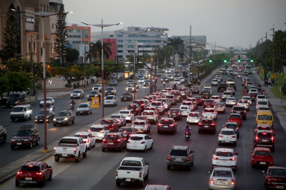 La avenida Samborondón, en La Puntilla, se ha convertido en una zona marcada por el caos vial.