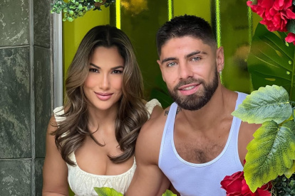 Alejandra Jaramillo junto a Beta Mejía.