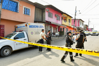 El cuerpo de una de las víctimas quedó tendido en la hamaca que colocó días antes para dormir.