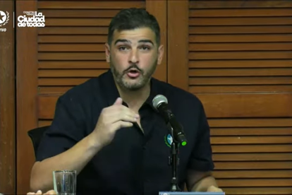 El alcalde Aquiles Álvarez rechazó, en sesión de Directorio de la Autoridad Aeroportuaria de Guayaquil, el proceso iniciado por el Ministerio de Infraestructura y Transporte (MIT).