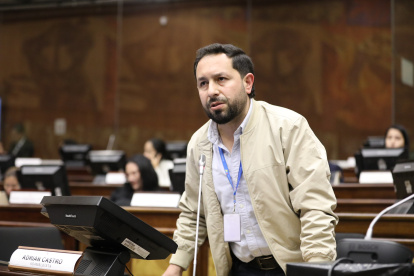Adrián Castro, de ADN, anunció que aún están recopilando las propuestas de reforma.