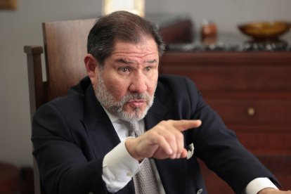 Eduardo Carmigniani es un abogado con más de 32 años de ejercicio profesional y reconocido como uno de los mejores litigantes del país.