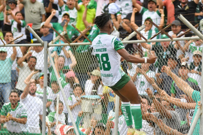 Jhojan Riascos fue el autor del único tanto del partido en el que Liga de Portoviejo logró el ansiado regreso a la Serie B contra Aampetra.