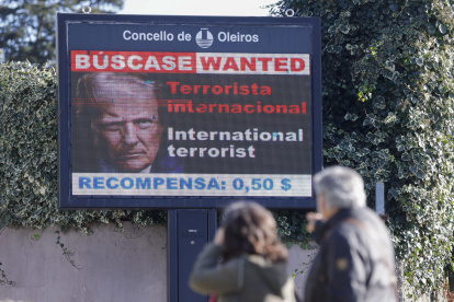 El gobierno local de Oleiros (A Coruña), en manos de Alternativa dos Veciños, ha lanzado un aviso de "captura" del presidente Donald Trump, con el ofrecimiento de una recompensa de medio dólar.