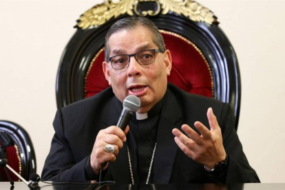 El arzobispo de Quito, Mons. Alfredo Espinoza se pronunció sobre la obra del colectivo Up Zurdas