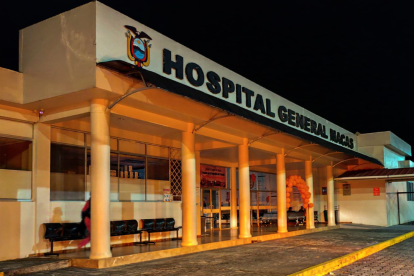 Una imagen del Hospital General de Macas, en donde el cuerpo de una bebé recién nacida fue entregada en un cartón a sus padres.