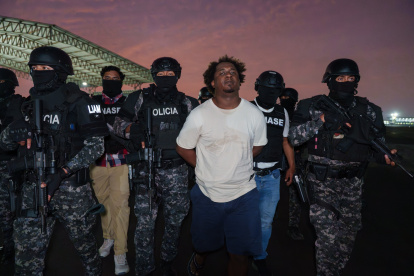 Capturan a alias Bob Marley, cabecilla de la banda criminal ChoneKillers en Durán.