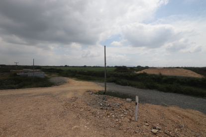 De acuerdo con las declaraciones de las autoridades, Marcela Aguiñaga y Roberto Luque, los trabajos del Quinto Puente no se paralizarán.