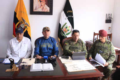 El ministro de Defensa, Giancarlo Loffredo, comentó que las fuerzas de seguridad incrementarán su presencia en las áreas comerciales de Los Ríos.