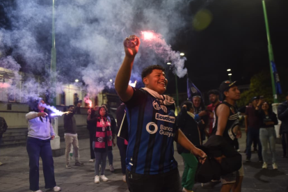 Hinchas celebran la segunda estrella de Independiente del Valle.