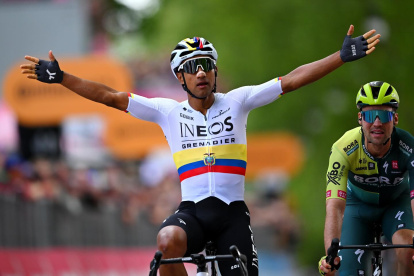 El ciclista ecuatoriano Jhonatan Narváez, previo a firmar con UAE Emirates, compitió por 6 temporadas con el equipo de Ineos Grenadiers.