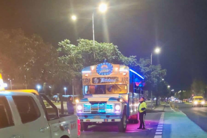 La AMT controló dos emergencias en chivas y reforzó la seguridad durante las festividades.