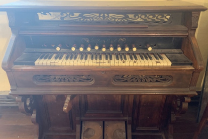 El histórico órgano traído por el pianista alemán Albert Herrmann a fines del siglo XIX aún permanece en el coro de la Capilla de Cantuña