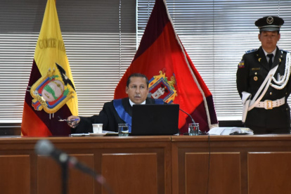 El conjuez Olavo Hernández señala que existen suficientes evidencias de que Lenín Moreno recibió beneficios indebidos a través de su entorno cercano y empresas relacionadas.