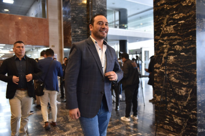 Juan Andrés González, jefe de la bancada correísta en la Asamblea, se pronunció sobre el caso Sinohydro.