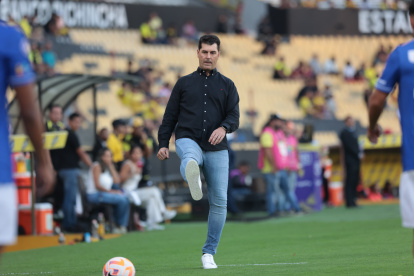 El contrato de Ismael Rescalvo con Barcelona termina en diciembre de 2026.