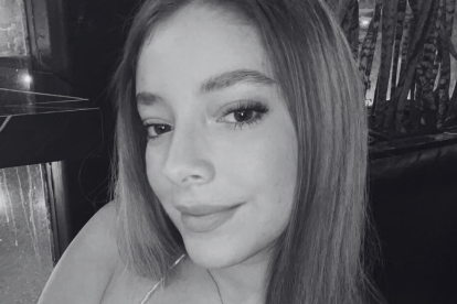 Nicolle Aray decidió romper el silencio tras más de un año de presuntas agresiones. Su caso conmueve y sacude a Chone.