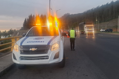 Operativos en Quito revelaron a tres conductores profesionales manejando bajo efectos del alcohol.