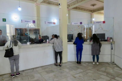 El descuento se ejecuta de manera inmediata en el sistema financiero de la Municipalidad.