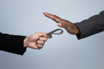 Referencial.En Ecuador, existen canales oficiales para denunciar la corrupción de forma segura y confidencial.