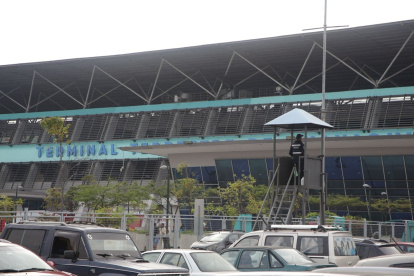 Zona de parqueos de la Terminal Terrestre de Guayaquil Jaime Roldós Aguilera, en el norte de la ciudad.