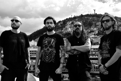 El bajista Miguel Vinueza, de Descomunal, confirmó la visita de la banda de metal/hardcore a Checa. Cortesía.
