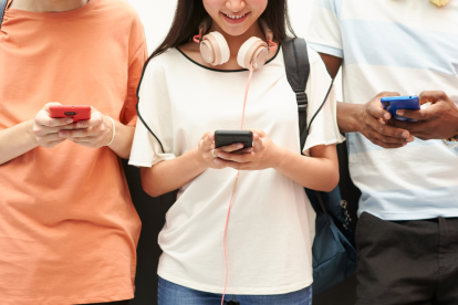 Referencial.Australia aplicó este miércoles la eliminación masiva de cuentas de menores en redes sociales, una medida inédita que generó tensiones internas y atrajo la atención internacional.