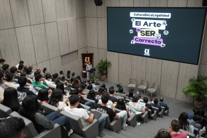 La UEES oficializó el Día de la Cultura de la Legalidad para promover responsabilidad, coherencia y cumplimiento voluntario de normas entre estudiantes y docentes.