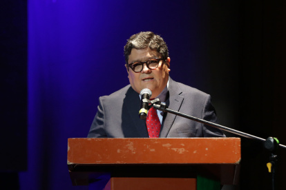 El cónsul general de Perú, Antonio Miranda, durante su intervención.