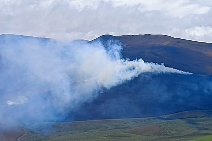 Fuerte cortina de humo se observa sobre el Parque Nacional Antisana.